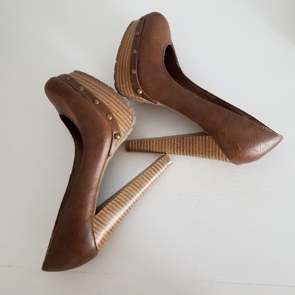 Charlotte Russe Brown Platform Studded Heels - Picture 7 of 8